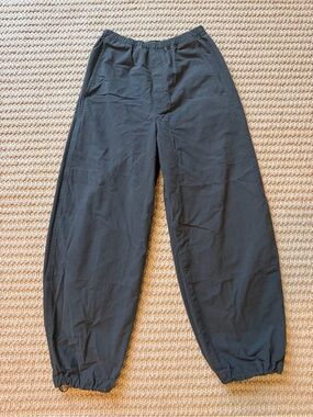 Uniqlo Black Elastic Hem Jogger Pants
